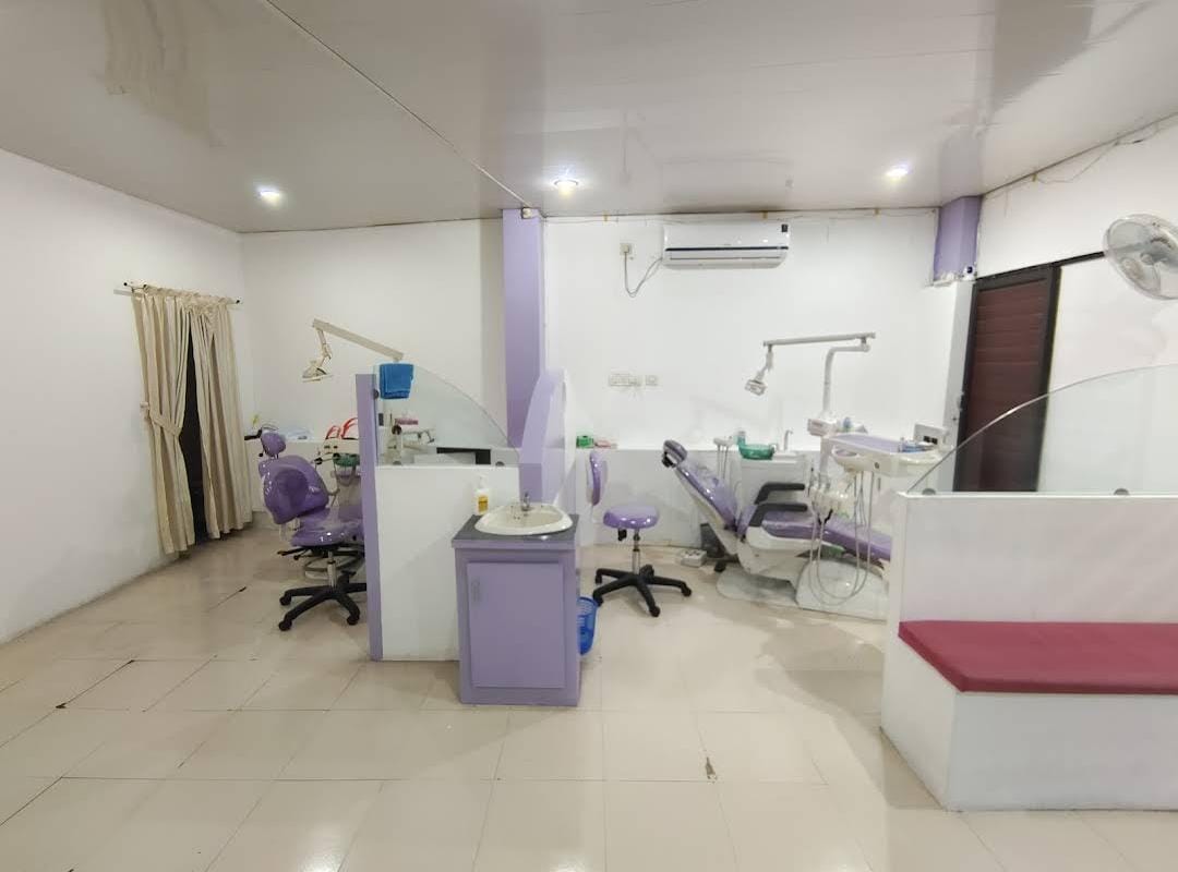 MALABAR DENTAL SPECIALITY CENTRE SMART TRADE CITY  KOTTAKKAL